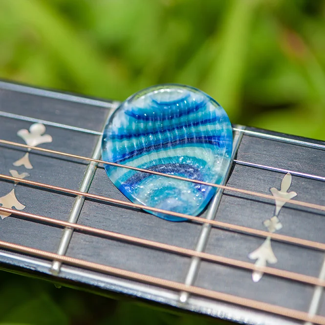 Glass guitar pick outlet